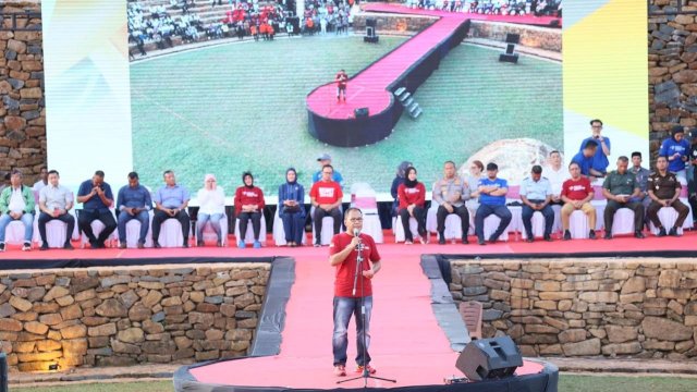 Danny Pomanto saat membuka YCC di Tokka Tena Rata Kabupaten Maros (Foto: Istimewa)