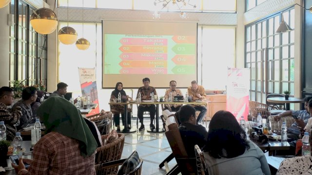 Media briefing OJK Regional 6 Sulampua (Foto: Sri Wahyu Diastuti/Sulselsatu.com)