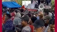 VIDEO: Massa Ormas di Kalsel Gelar Unjuk Rasa, Tuntut Aparat Kepolisian Tindak Tegas Rocky Gerung