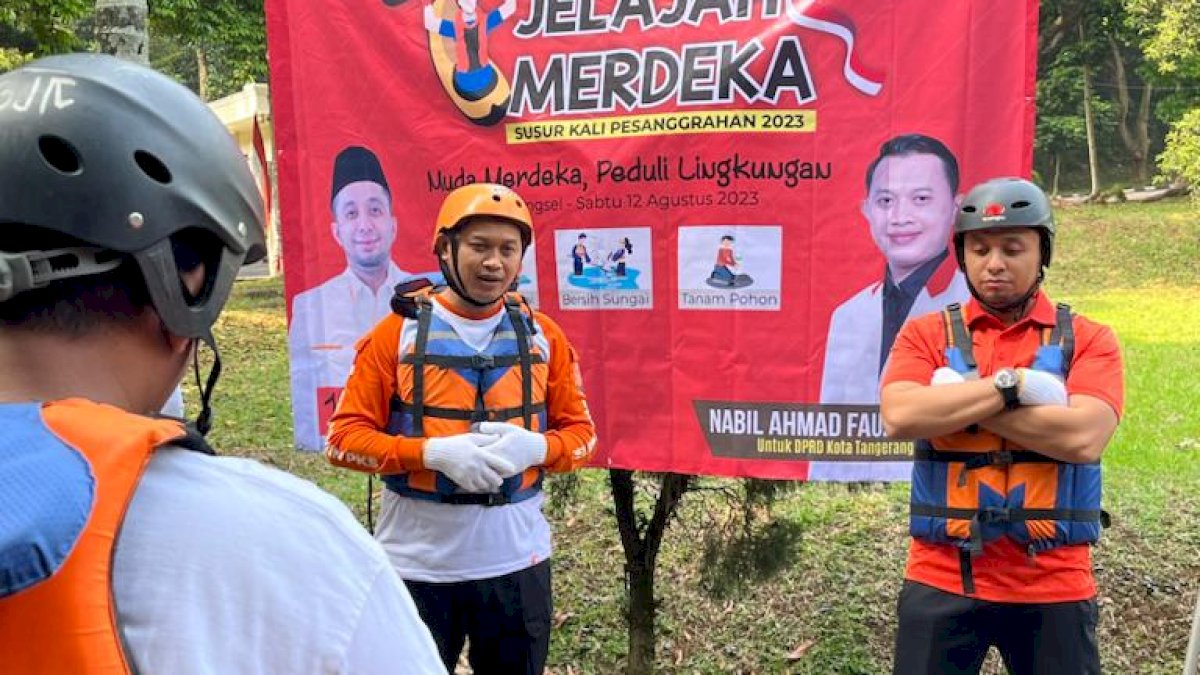 Sambut HUT RI ke-78, Habibnya Tangerang Gandeng Milenial Turun Bebersih Kali Pesanggrahan
