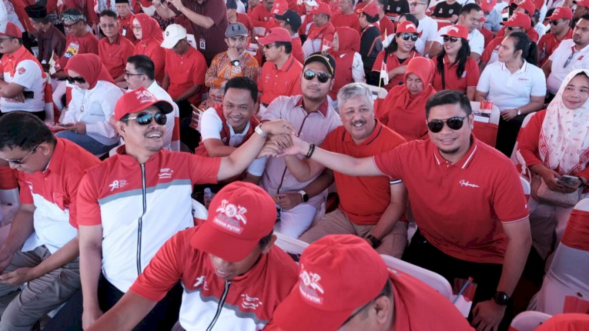 Adnan Hadiri Puncak Pembagian 10 Juta Bendera, Tumbuhkan Jiwa Nasionalisme Masyarakat