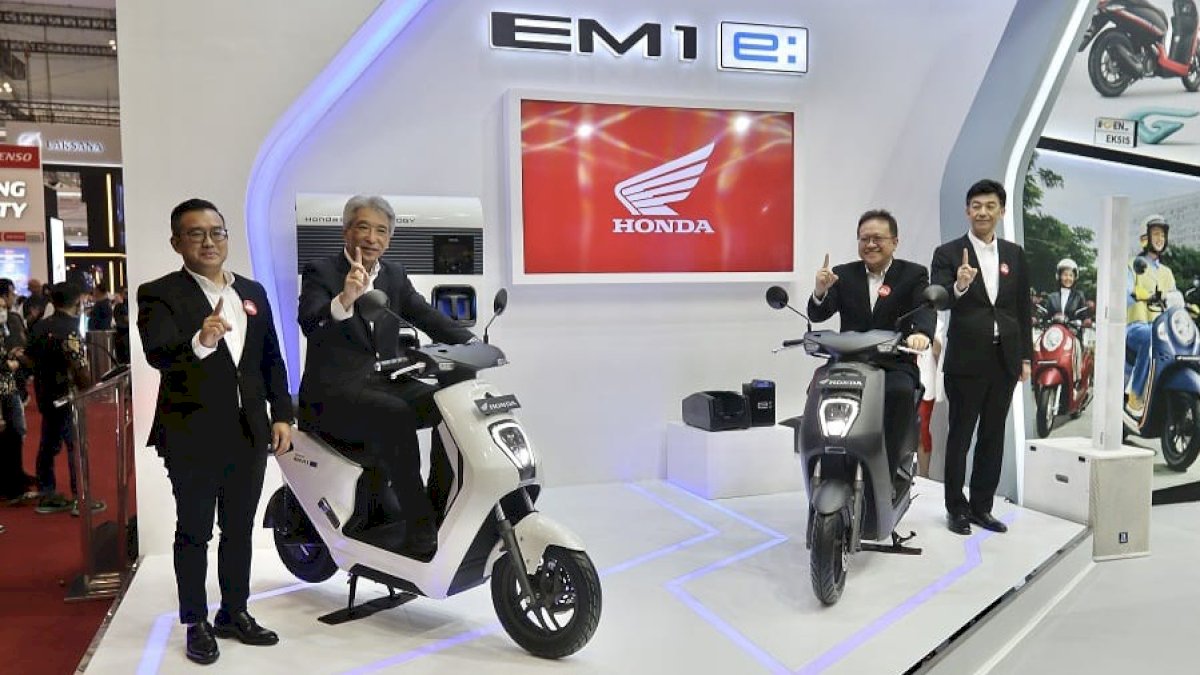 AHM Perkenalkan Sepeda Motor Listrik Honda EM1 e: