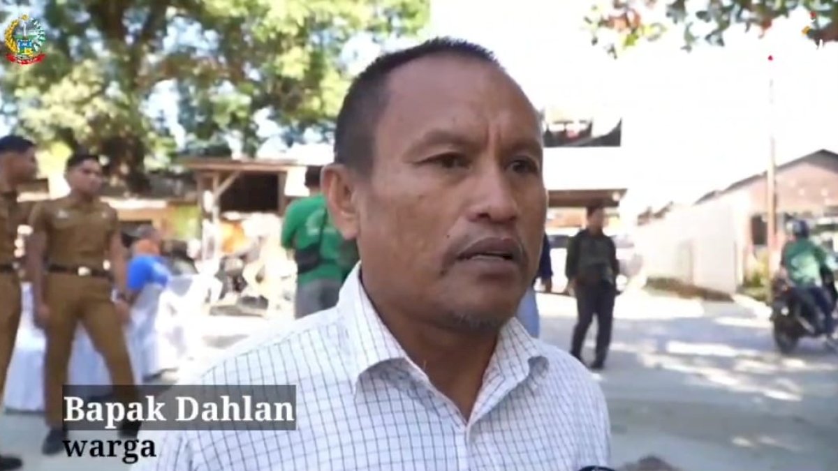 Warga Sampaikan Terima Kasih ke Gubernur Sulsel Sudah Perbaiki Jalan Rusak di Antang