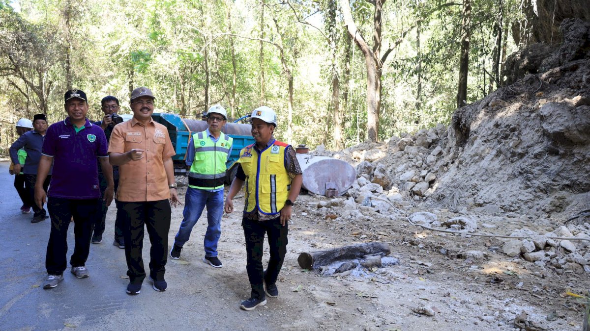 Legislator Senayan Muhammad Aras Sudah Salurkan 7 Ribu Unit Bantuan Bedah Rumah di Sulsel