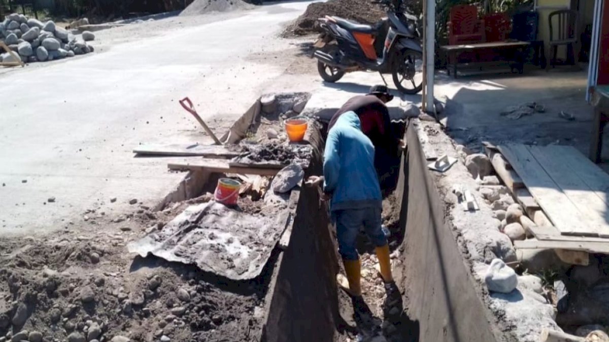Rekonstruksi Burung-Burung–Bili-Bili di Gowa Progres Penanganan Bahu Beton