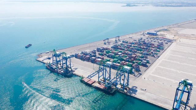 Arus barang di Pelabuhan Regional 4 (Foto: Istimewa)