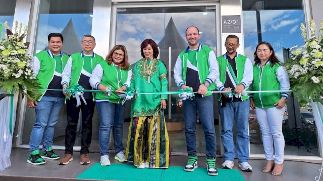 Peresmian relokasi kantor baru Manulife Indonesia di CPI Makassar. Foto: Sri Wahyu Diastuti/Sulselsatu.com
