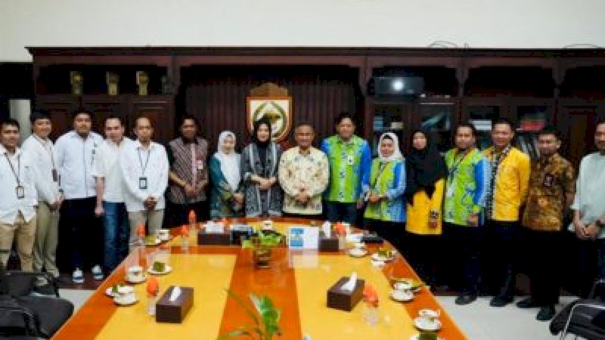 Kepala Bapenda Makassar Paparkan Langsung Aplikasi “PAKINTA” Dihadapan Wali Kota Tarakan