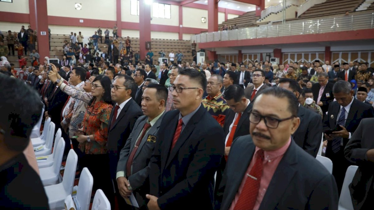 Danny Pomanto Hadiri Pengukuhan Profesor Kehormatan Pius Lustrilanang