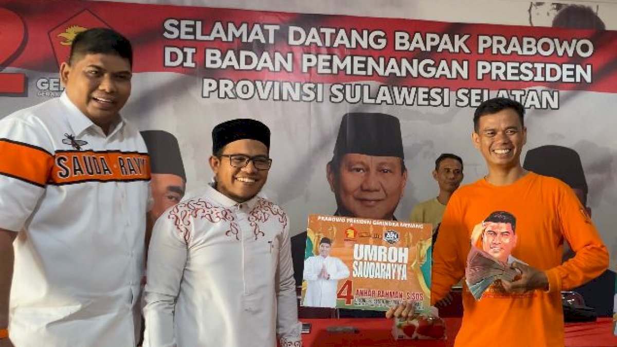 Tak Sekadar Janji Manis, Caleg Gerindra Anhar Rahman Umrahkan Warga