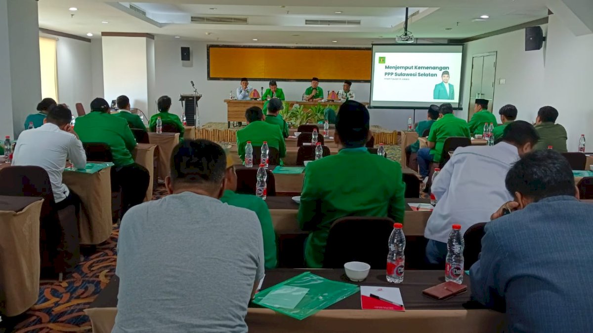 Imam Fauzan dan Akbar Yusuf Bekali Strategi Pemenangan ke 50 Caleg PPP Makassar