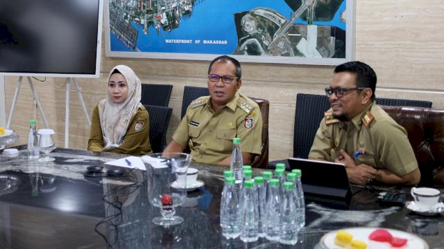 Wali Kota Makassqr Danny Pomanto saat ikutrapat koordinasi pengendalian inflasi. Foto: Istimewa