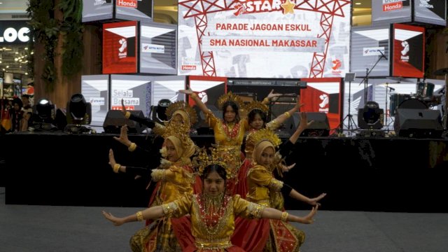 Tampilan bakat SMA Nasional Makassar yang keluar sebagai juara kedua. Foto: Istimewa