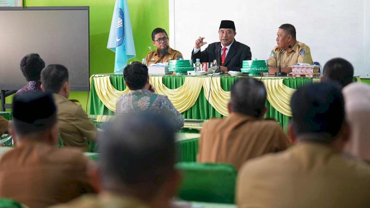 Kunjungi SMAN 3 Bone, Begini Sosok Bahtiar Baharuddin di Mata Guru dan Teman Sekolah