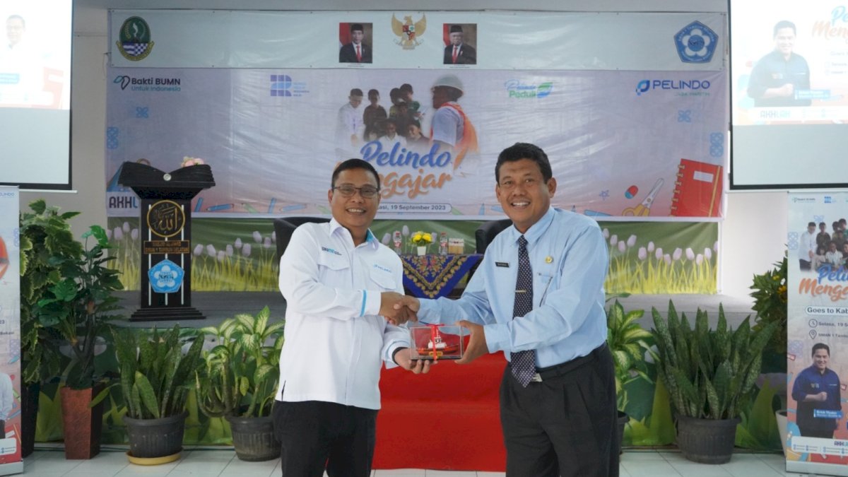 SPJM Kenalkan Dunia Pelabuhan Lewat Program Pelindo Mengajar