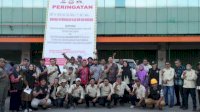 Tindaki Penunggak Pajak, Bapenda Makassar Pasang Stiker dan Baliho di Beberapa Kecamatan