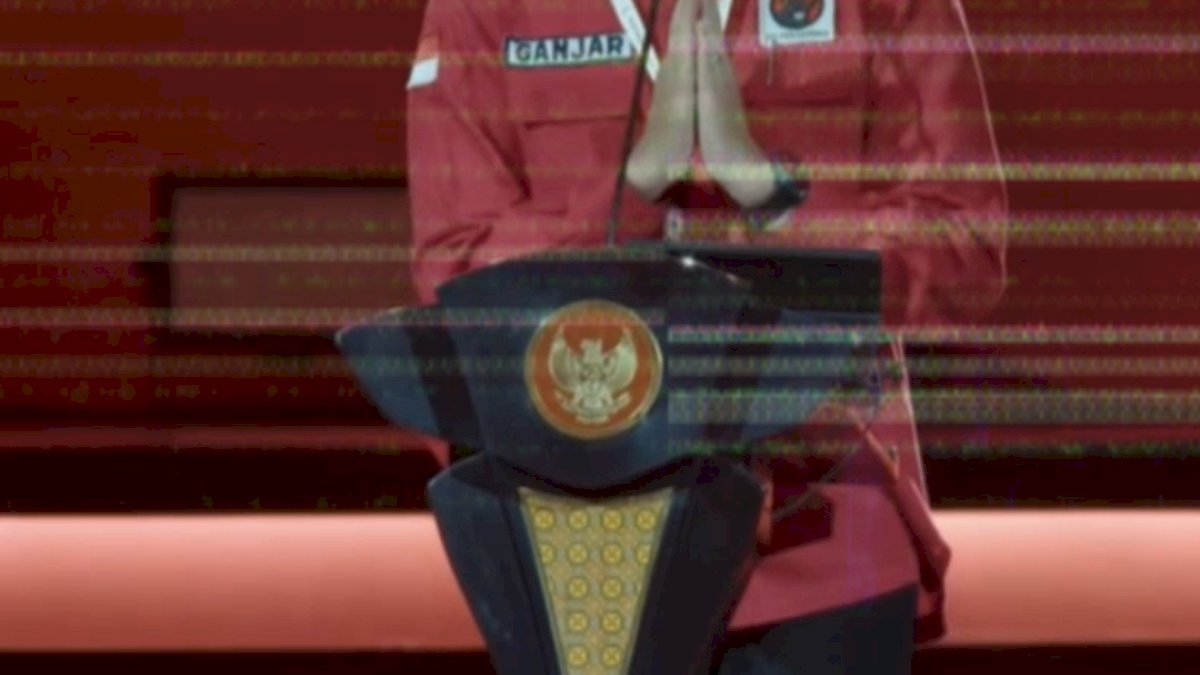 VIDEO: Salam Pancasila Ganjar Pranowo Disambut Berdiri oleh Peserta Rakernas, Kecuali Jokowi
