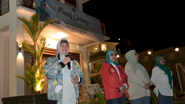 Ketua TP PKK Kota Makassar saat family gathering di Malino. Foto: Istimewa