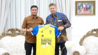 Bupati Adnan Buka Peluang Kerja Sama dengan SC Cambuur Asal Belanda
