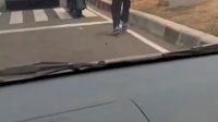 VIDEO: Asal Ngegas, Driver OJol Tak Sadar Penumpangnya Ketinggalan di Lampu Merah
