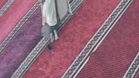VIDEO: Seorang Pria Terekam Curi Kotak Amal di Masjid Nurul Jihad Bone