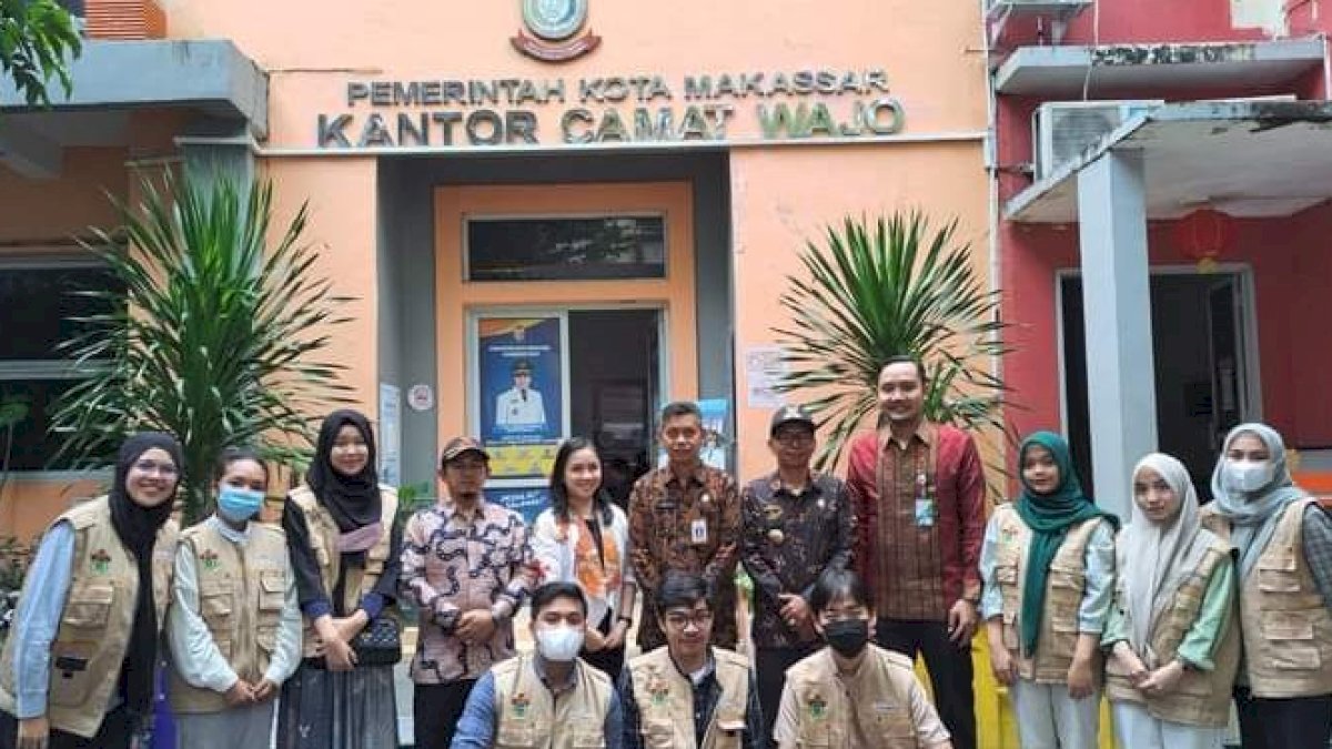 Sekretaris Camat Wajo Sarankan Mahasiswa KKN Unhas Kolaborasi Pelaku UMKM di Longwis