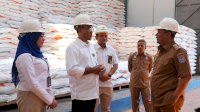 Stok Beras Cukup Hingga Akhir Tahun, Pj Gubernur Bahtiar Apresiasi Kinerja Bulog Sulsel