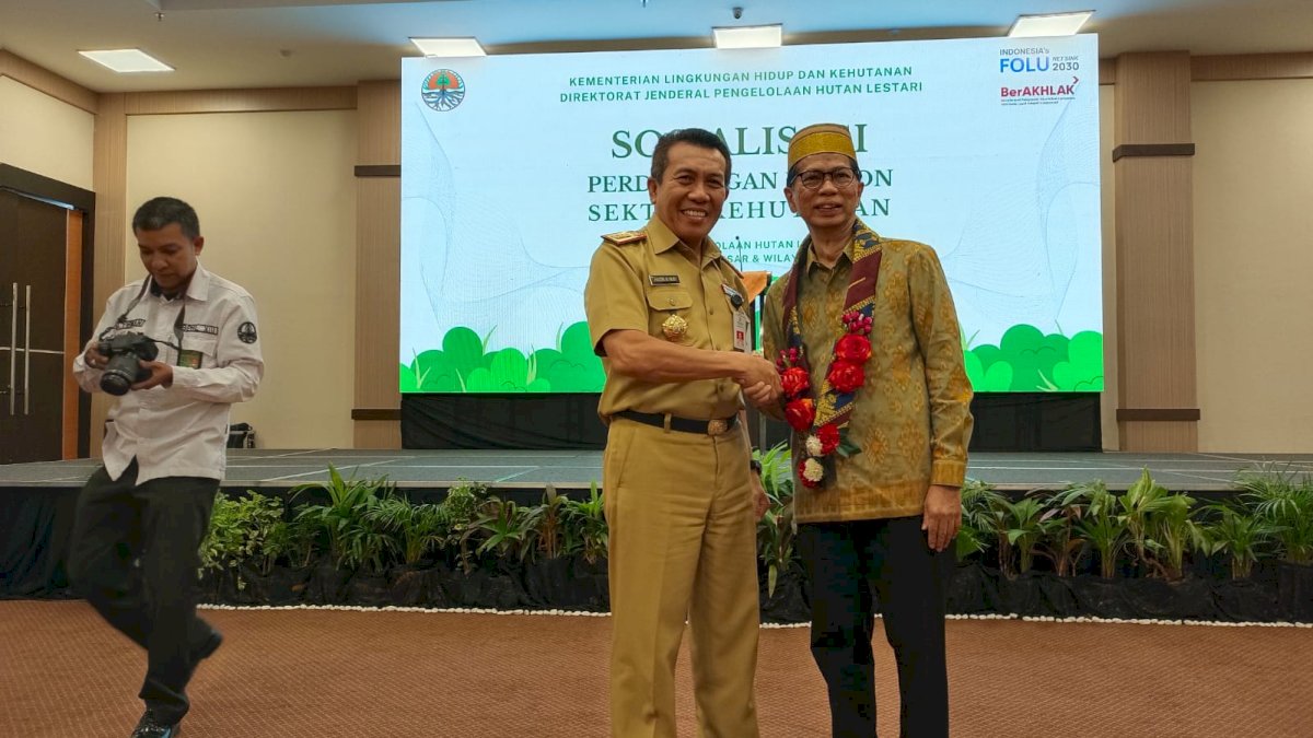 KLHK Sosialisasi Permen Nomor 7 Tahun 2023 Tentang Perdagangan Karbon Sektor Kehutanan di Makassar