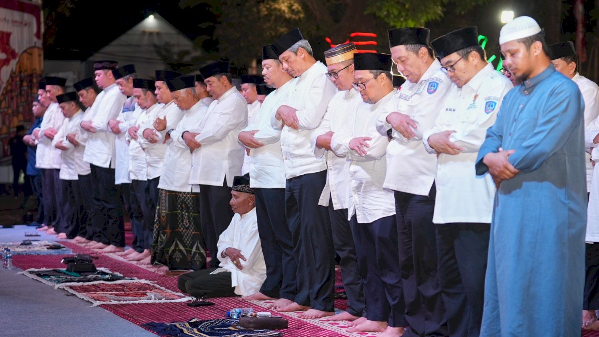 Rangkaian HUT Ke-354 Sulsel, Pj Gubernur Gelar Tasyakuran Bersama 3540 Anak Yatim Piatu