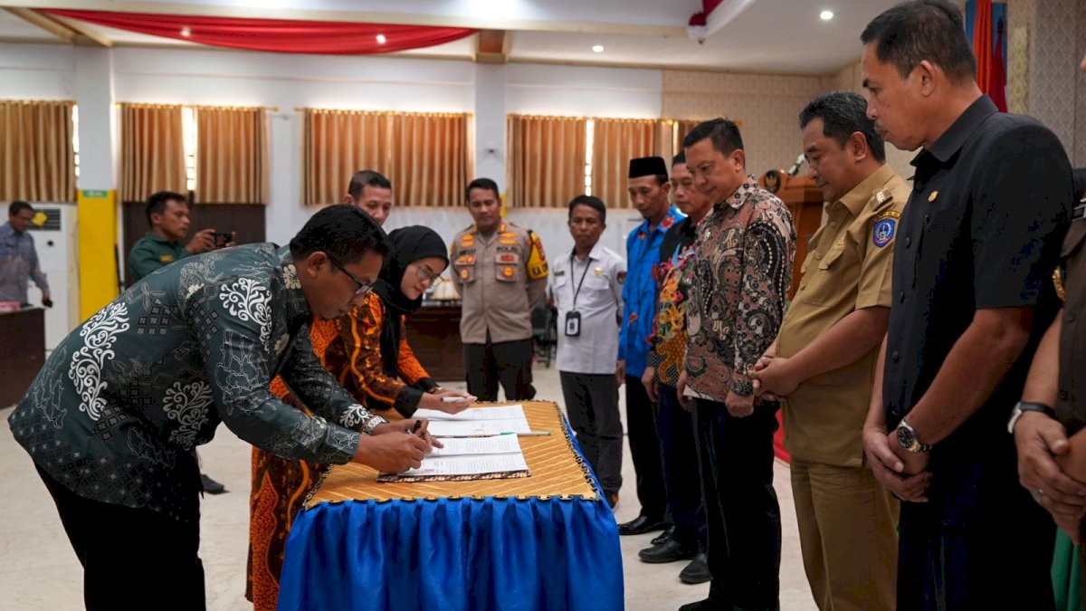 Pj Gubernur Sulsel Cek Kesiapan Pemilu, Pengendalian Inflasi dan Stunting di Selayar