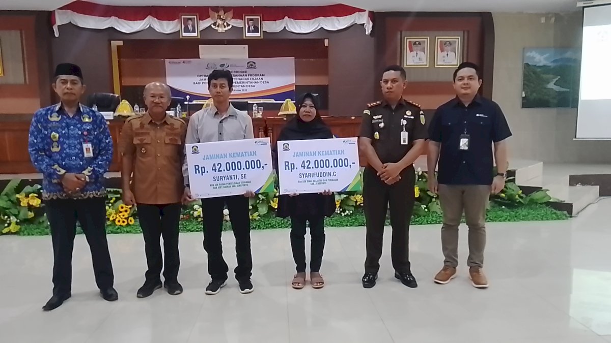 Ahli Waris Dua Honorer di Jeneponto Terima Santunan Kematian Rp 42 Juta dari BPJS Ketenagakerjaan