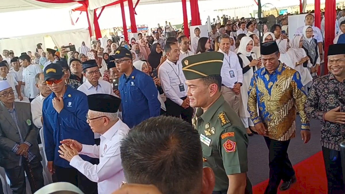 Wapres Ma’ruf Amin Apresiasi Amran Sulaiman Bangun Masjid Terbesar dan RS Rujukan KTI