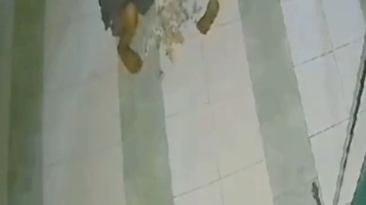 VIDEO: Terekam CCTV, Dua Pelaku Curi Kota Amal Masjid Muqarrabin Polewali Mandar