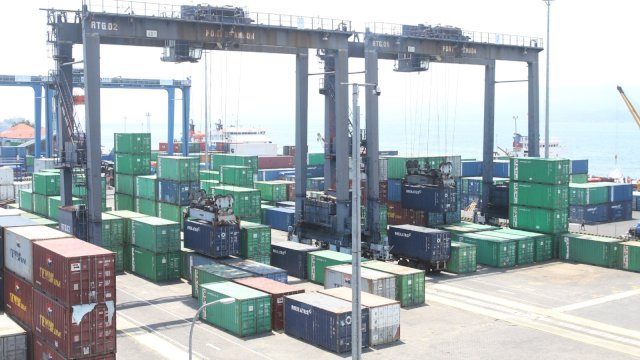 Pelindo Regional 4 catat pertumbuhan ekspor yang positif. Foto: Istimewa