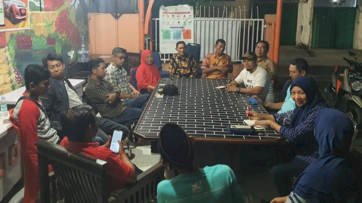 Camat Wajo dan Jajaran Rapat Pemantapan Longwis dan Kunjungan Apeksi 2023