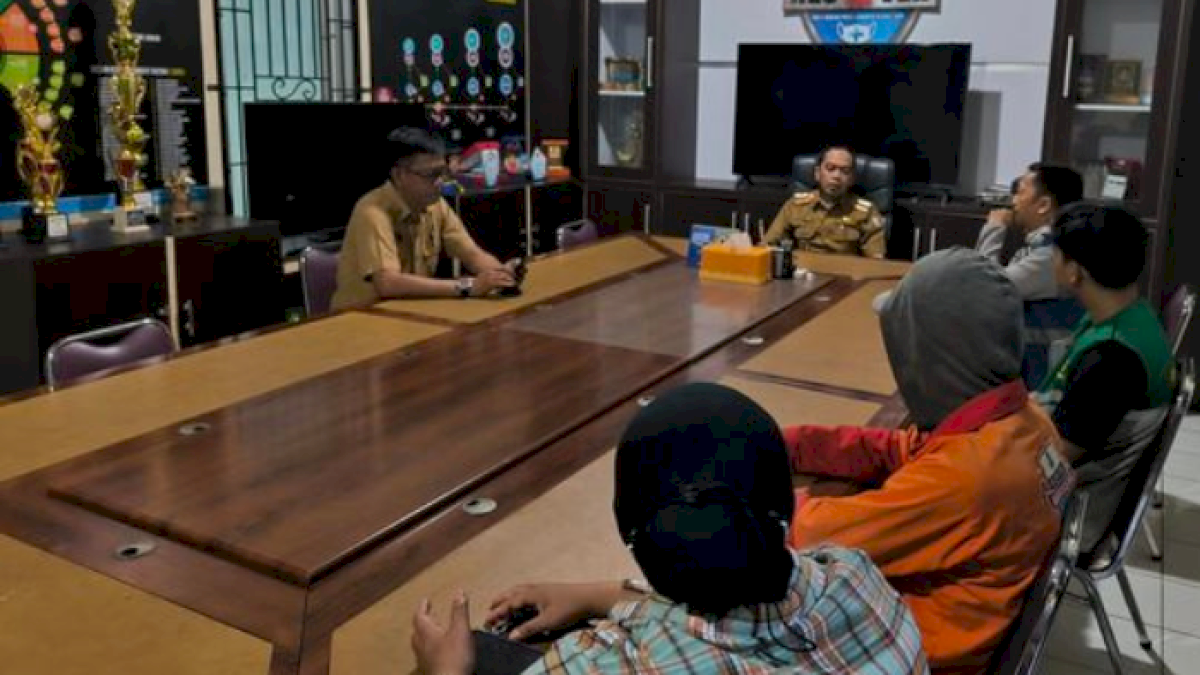 Plt Camat Makassar Gelar Rako Evaluasi Kinerja Petugas Pertamanan