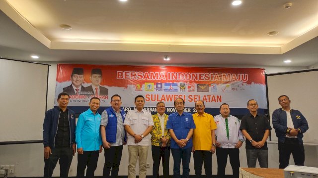 Ketua Parpol Koalisi Indonesia Maju tingkat Provinsi Sulsel melakukan rapat perdana pada Minggu (12/11/2023) malam. Foto/Sulselsatu