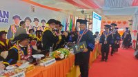 Kukuhkan 1000 Wisudawan, Rektor UNM: Jadi Alumni Itu Harus Bersinergi dengan Almamater