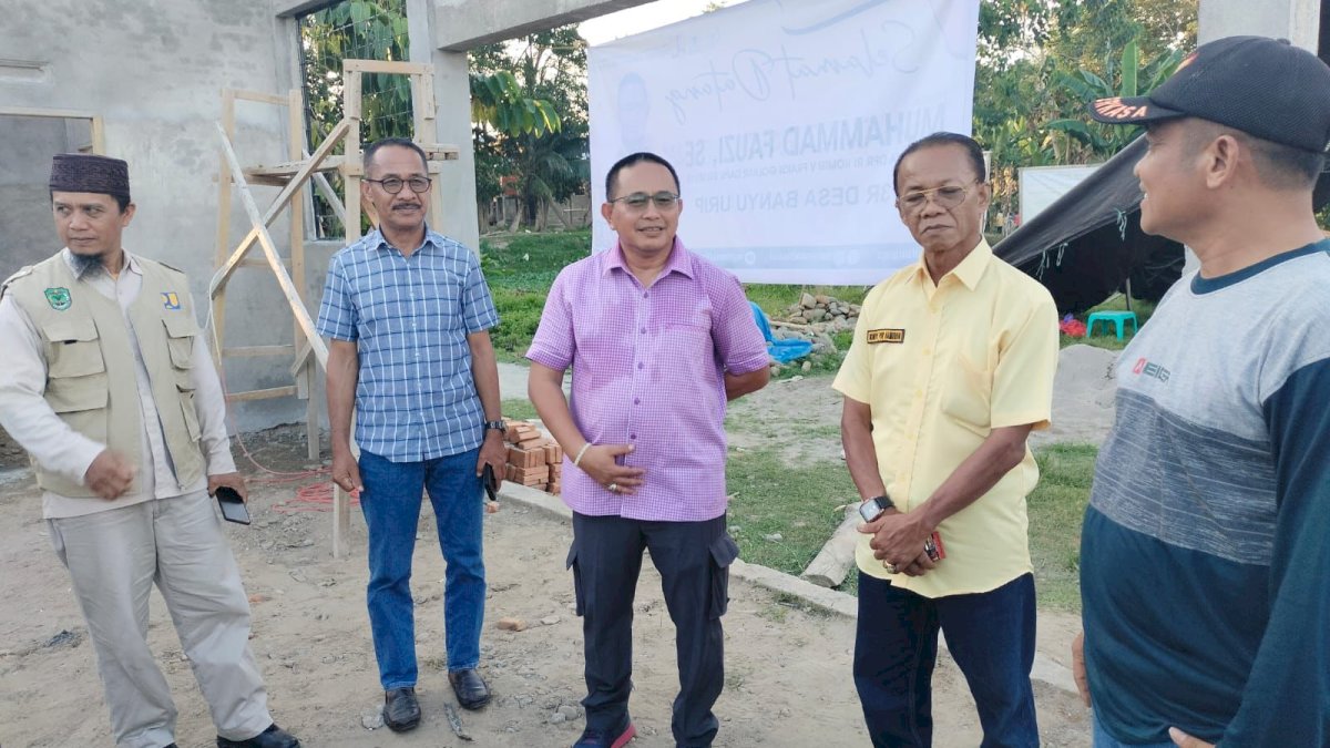 Muhammad Fauzi Tinjau Tempat Pengolahan Sampah Reduce Reuse Recycle di Desa Banyu Urip