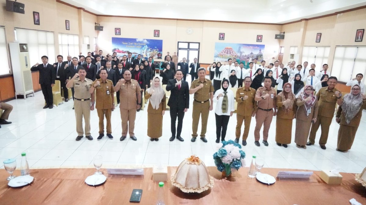 Plh Sekda Muhammad Arsjad Motivasi Peserta Diklatpim Administrator dan Pengawas Lingkup Pemprov Sulsel