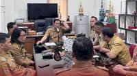 Jelang HUT Kota Makassar, Camat Bontoala Pimpin Rapat Bersama Jajarannya