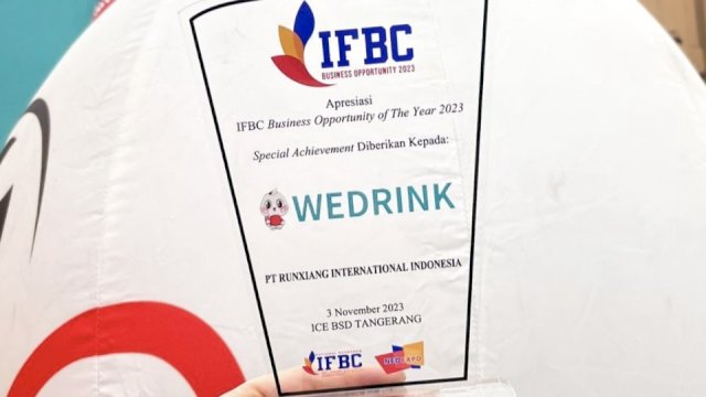 Wedrink berhasil meraih piala Business Opportunity of The Year 2023. Foto: Istimewa