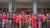 Pegawai Bapenda Makassar Pakai Baju Adat Sambut HUT Kota Makassar