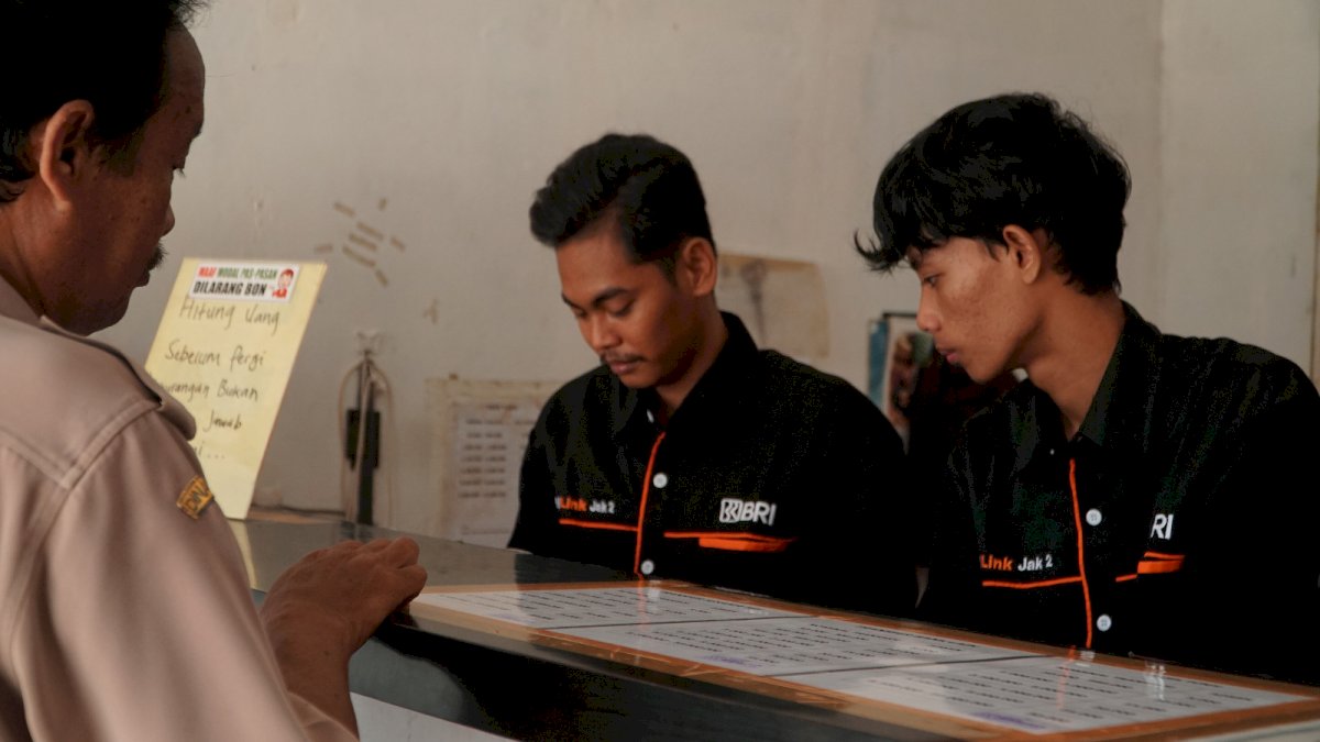 Saleh Sukses Beri Kemudahan Nelayan Muara Gembong, AgenBRILink Jadi Solusi