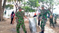 Kodim 1425 Jeneponto Gelar Karya Bakti, Bersih-Bersih Sampah Pasar Cegah Banjir di Musim Hujan