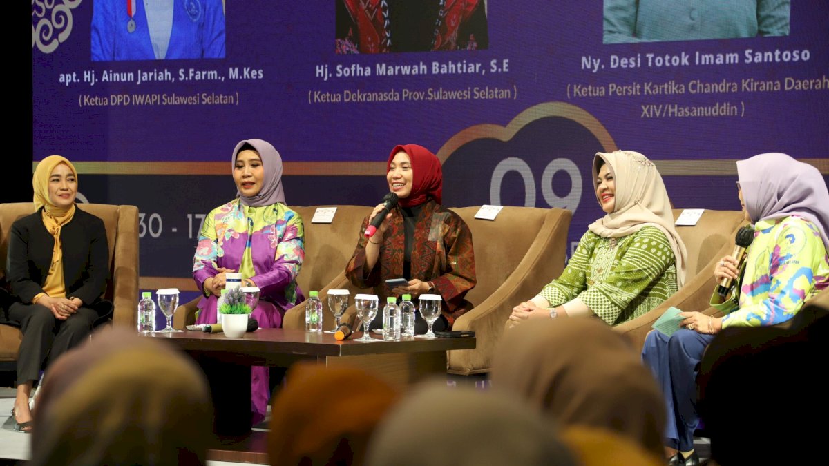Tak Kuasa Tahan Tangis, Sofha Marwah Kagumi Perjuangan Para Ibu Asuh Anak Disabilitas
