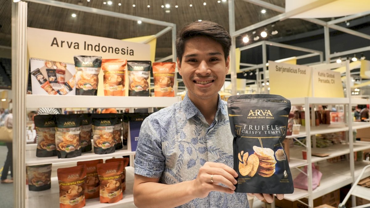 UMKM EXPO(RT) BRILIANPRENEUR 2023 Bawa Keripik Tempe Go International Raih Kontrak Dari Singapura