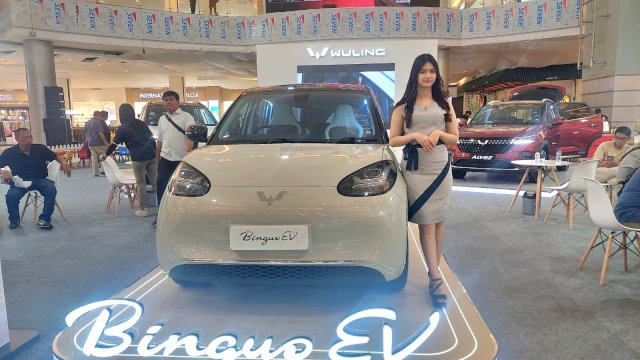 Mobil listrik BinguoEV resmi hadir di Makassar. Foto: Andi Baso Mappanyompa/Sulselsatu.com