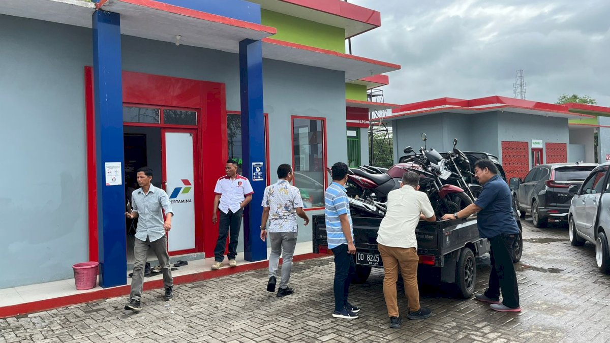 Breaking News: Pertalite Langka, Polres Jeneponto Razia Sejumlah SPBU