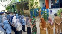Sekcam Pimpin Apel Pagi Besama Para Staf Kecamatan Sangkarrang